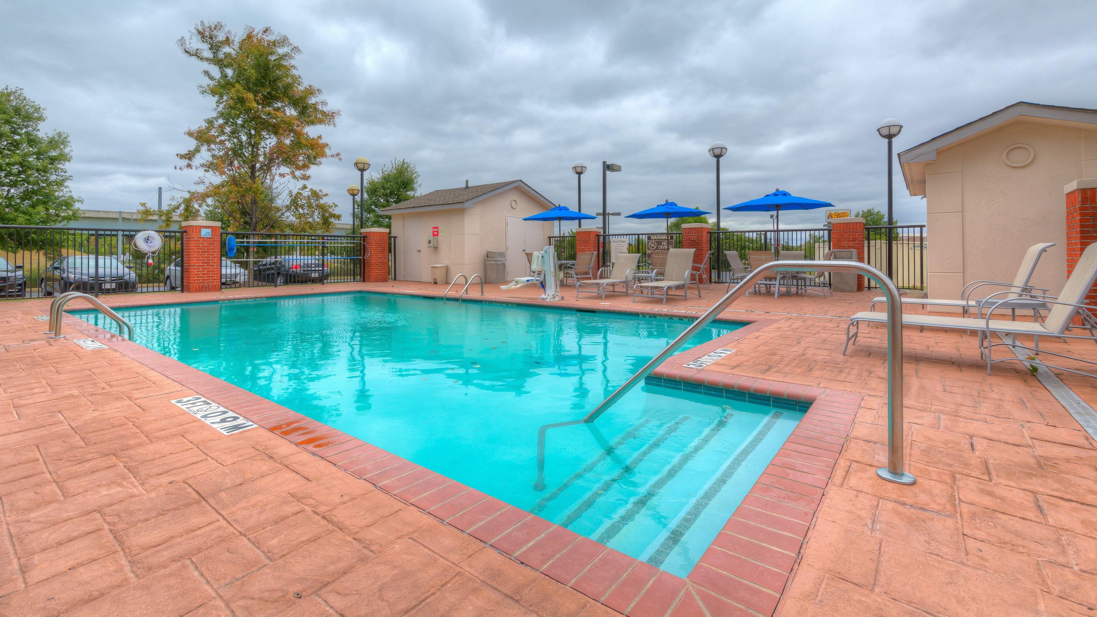 Hotel Express & Southwind By Ihg Germantown