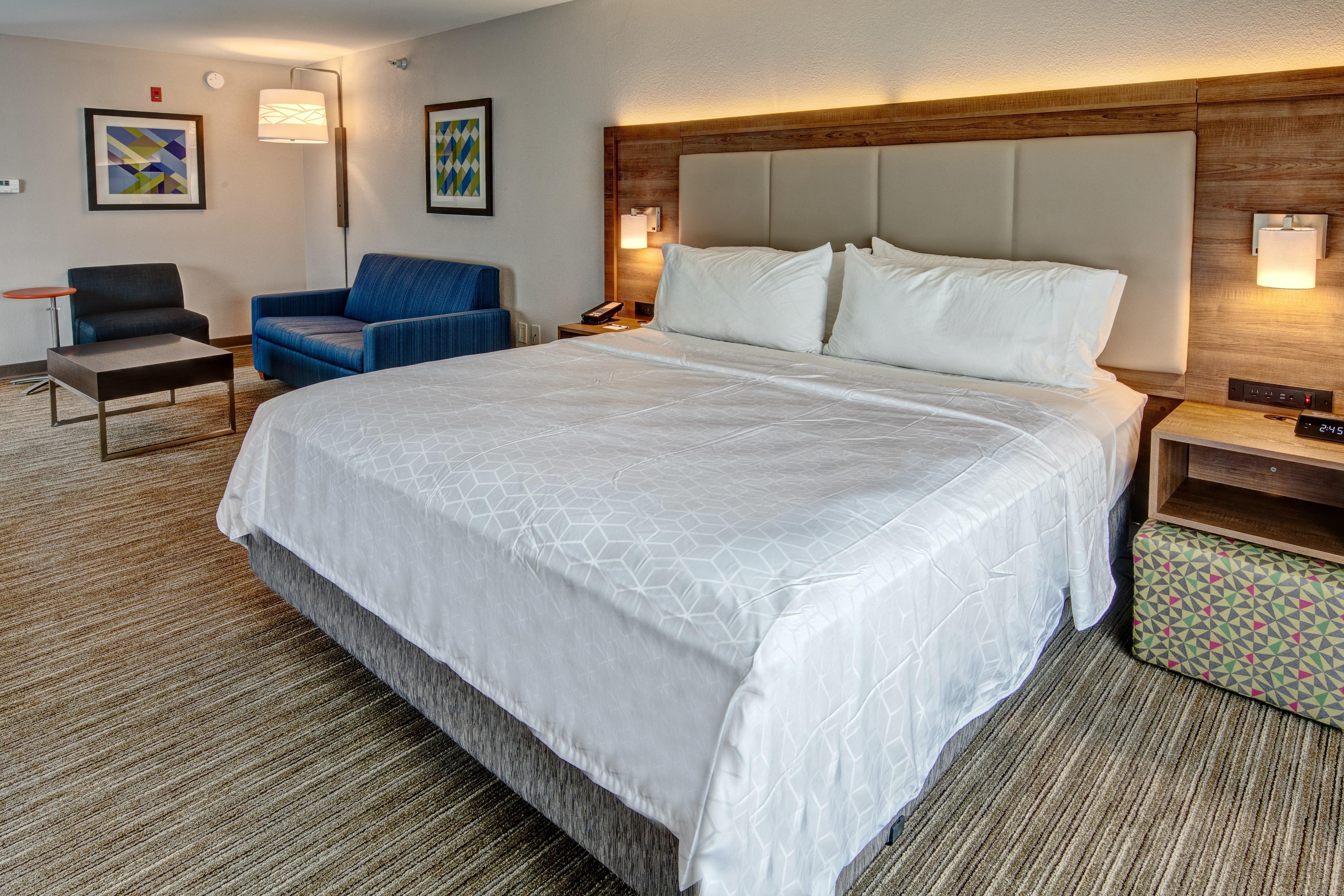 Express & Southwind By Ihg Hotel