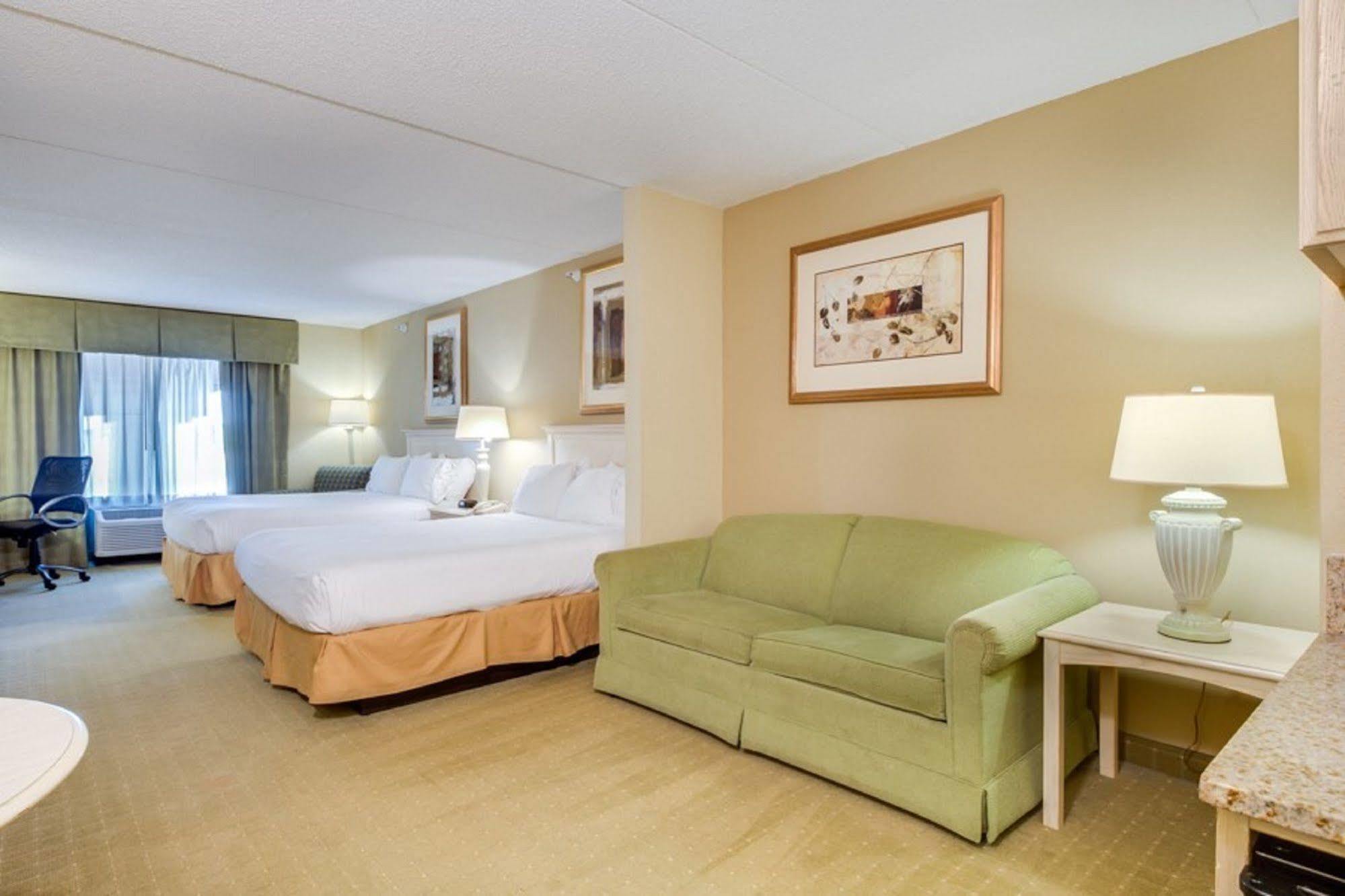 Express & Southwind By Ihg Hotel