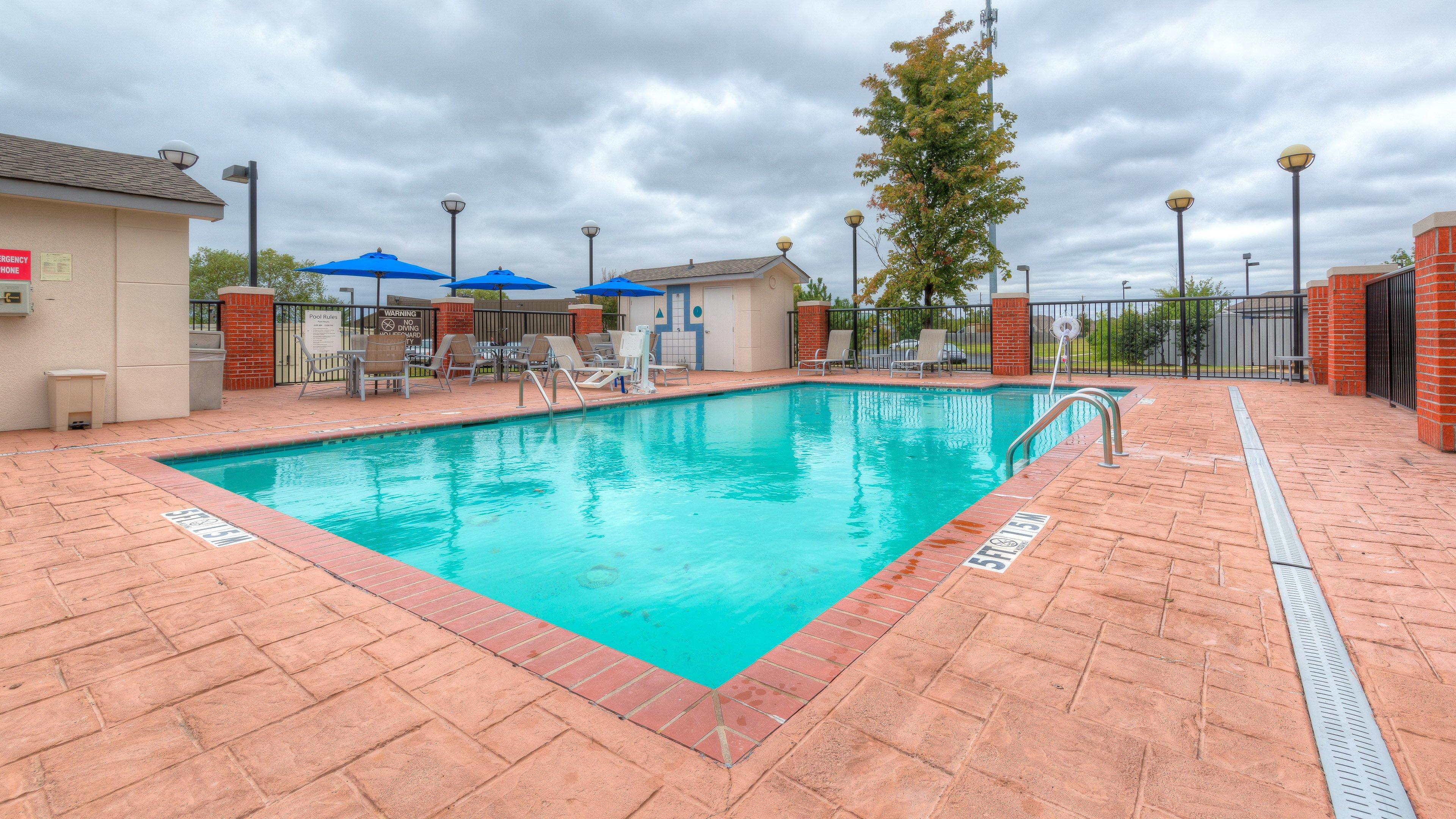 Express & Memphis Southwind By Ihg Hotel 3*